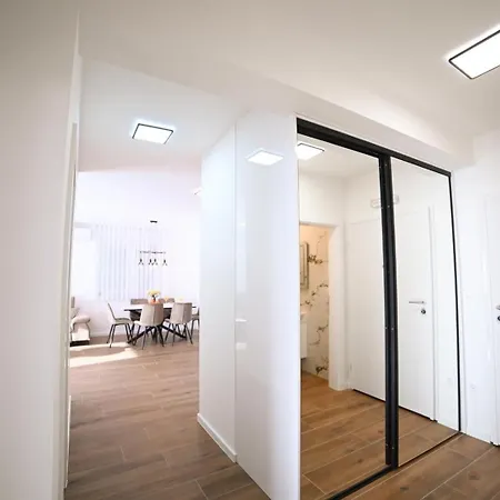 Basic アパート ポスシエ